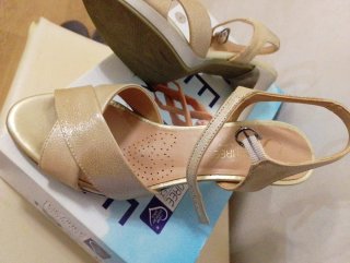 Sandalias doradas Desiree