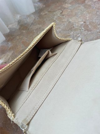 Bolso de rafia con detalle de bambú