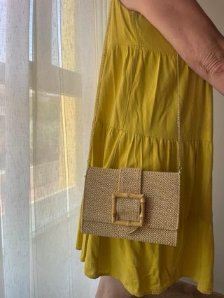 Bolso de rafia con detalle de bambú