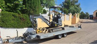Zanjas para agua luz y saneamiento /Miniexcavadora