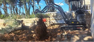Zanjas para agua luz y saneamiento /Miniexcavadora