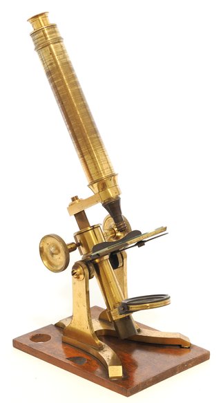 Microscopio antiguo inglés (c.1860)