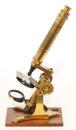 Microscopio antiguo inglés (c.1860)