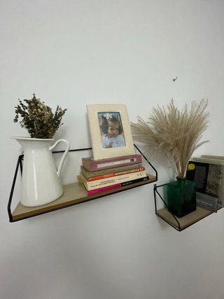 ESTANTERIAS/REPISAS DE PARED MADERA Y METAL.