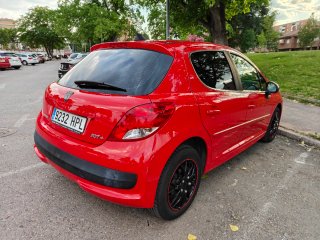 Peugeot 207 2013