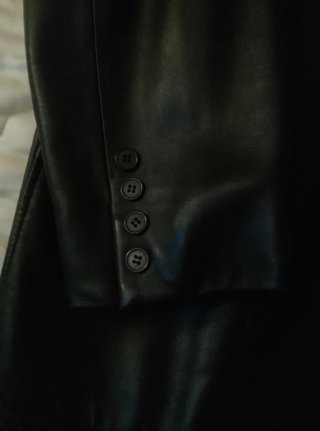 Chaqueta de piel negra 100%piel ovino