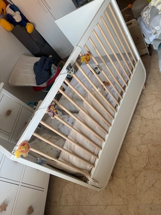 Cuna bebé MYLLRA IKEA