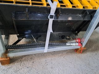 Cazo hormigonera para minicargadora