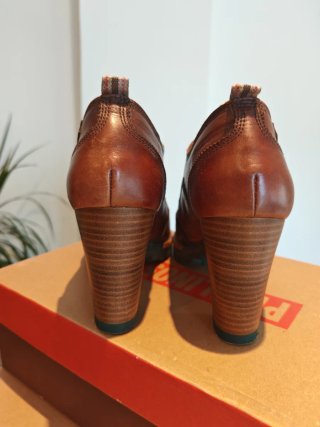 Botín Pikolinos Tacón Marrón