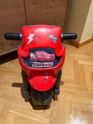 Moto infantil roja y gris