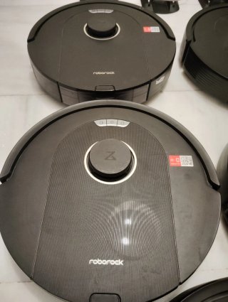 Lote 5 Aspiradoras Roborock Q5 pro + 3 cargadores