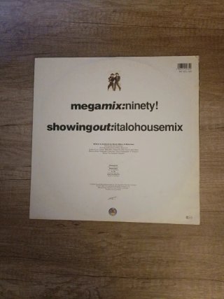 2 Vinilos Megamix: Bananarama y Mel & Kim