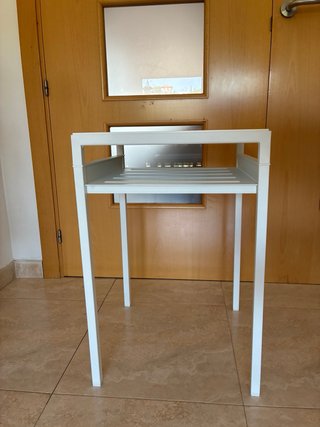 Mesita auxiliar IKEA NYBODA reversible blanco/gris