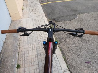 Bicicleta de montaña doble suspensión