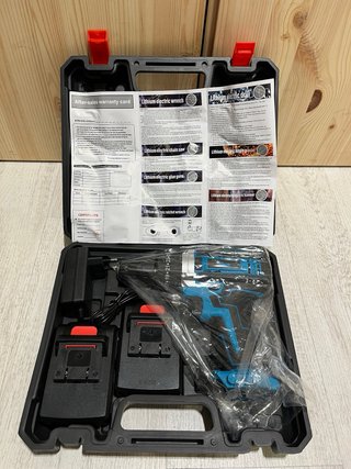 Taladro Eléctrico con Maletín y 2 Baterías