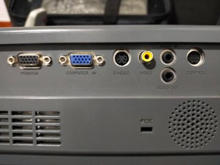 Proyector Toshiba TDP-S8