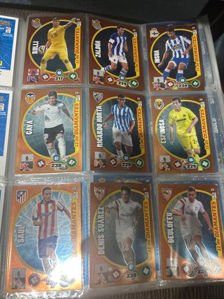 Álbumes Panini Adrenalyn XL y Megacracks