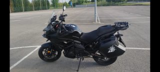 Kawasaki Versys 650 Negra