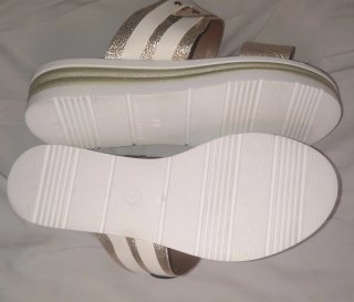 Sandalias Zueco Oro y Blanco súper Cómodas