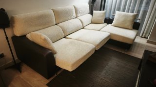 Sofá Cheslong extensible moderno y muy cómodo
