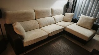 Sofá Cheslong extensible moderno y muy cómodo