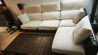 Sofá Cheslong extensible moderno y muy cómodo
