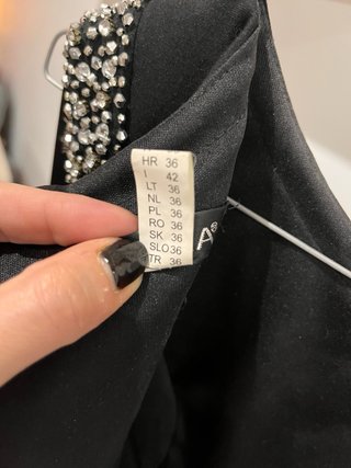 Vestido fiesta negro y plateado con pedrería