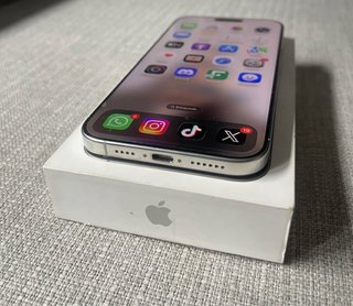 iPhone 16 Pro Max 256GB Blanco Batería 100%