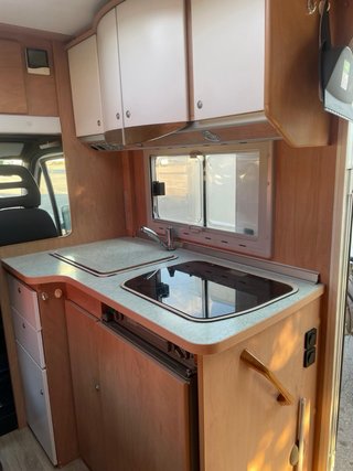 autocaravana perfilada busrtner privilege t603