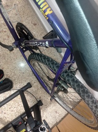Bicicleta Montaña Morada Shimano