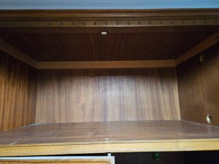 Armario antiguo de madera