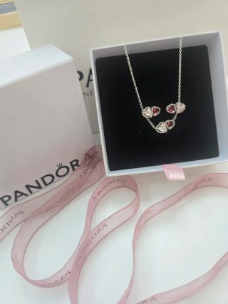 Conjunto Pandora Corazones fuscia y plata