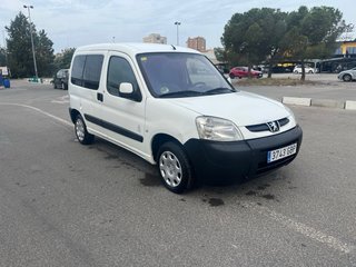 se vende furgoneta Peugeot Partner del 2008