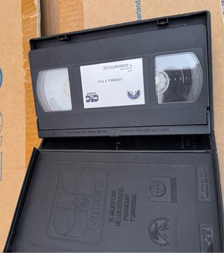 VHS Guerra y Paz