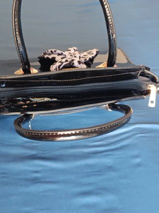 Conjunto bolso charol negro zapatos Justfab 39