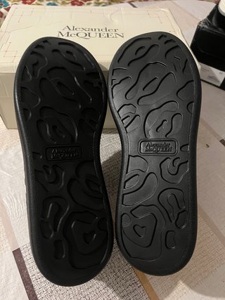 Alexander McQueen Graffiti Negras Nuevas