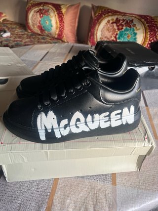 Alexander McQueen Graffiti Negras Nuevas