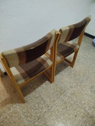OFFERTA 2 Sedie da Pranzo in Legno da Riparare