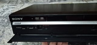 Sony RDR-HXD870 DVD Recorder (Leggi)