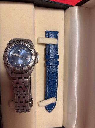 Reloj Lotus Azul y Plateado con correa de repuesto