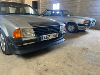 Impresionante y raro en Europa Ford Escort RS1600i