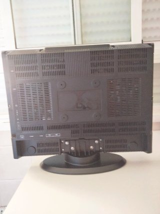 TV/Monitor Soundcolor 18 con CD/DVD