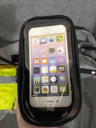 Ropa repartidor y 2 mochilas