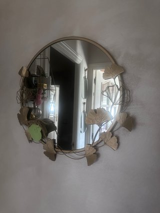 Espejo Decorativo Dorado con Hojas
