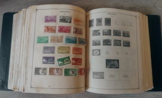 Album de Sellos Scott con más de 1000 sellos