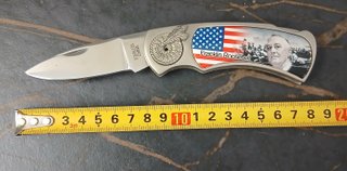 Astuccio coltelli con personaggi storici