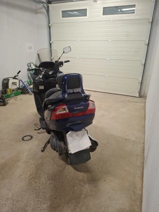 Suzuki Burgman 250 Maxi Scooter Azul