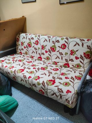Sofá cama estampado floral