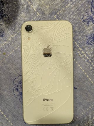 iPhone XR bianco da riparare o per parti