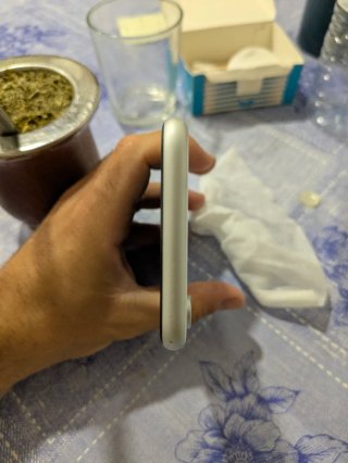 iPhone XR bianco da riparare o per parti